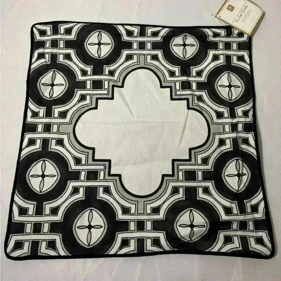 New with tags, pottery barn teen throw pillow cover, #A008 - Picture 1 of 5